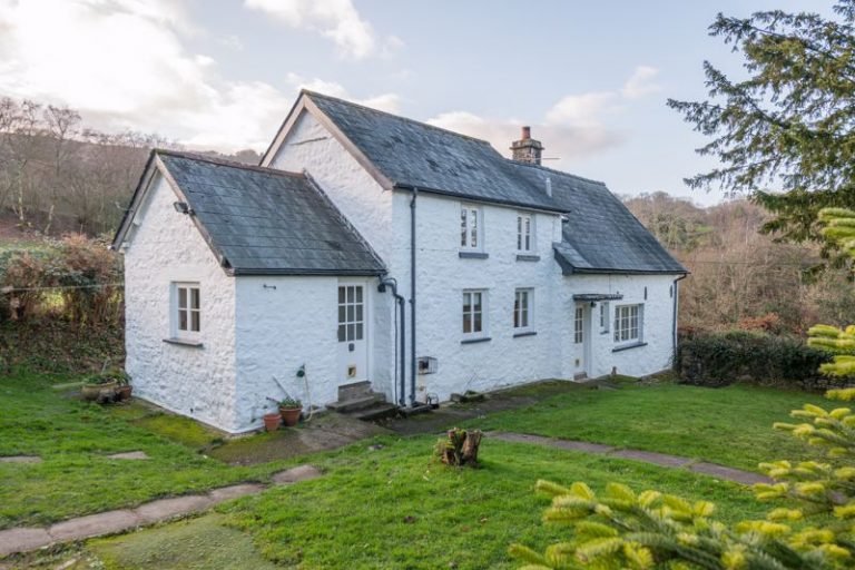 Llanover, Abergavenny Parrys Estate Agents