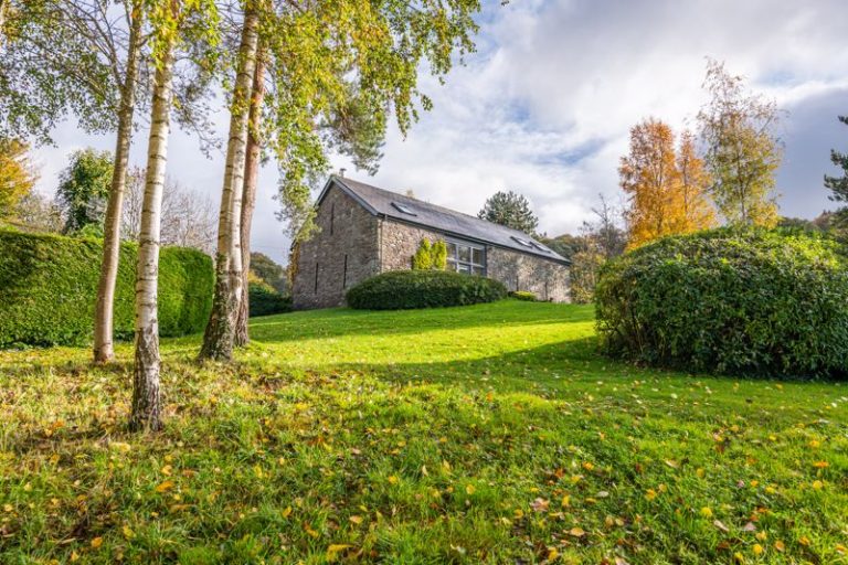 Llangenny, Crickhowell Parrys Estate Agents