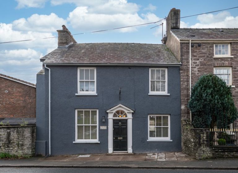 Beaufort Street, Crickhowell Parrys Estate Agents