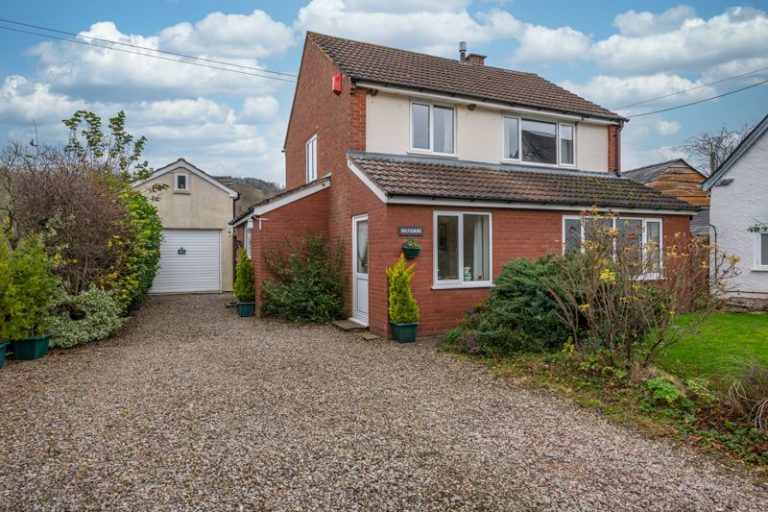 Longtown, Herefordshire Parrys Estate Agents