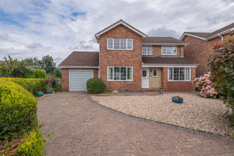 Malford Grove, Gilwern, Abergavenny Parrys Estate Agents