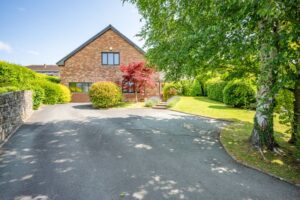 Cwrt Newydd, Crickhowell