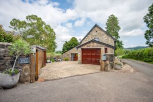 Llanvair Kilgeddin, Abergavenny