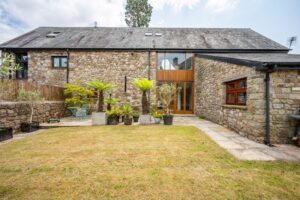 Llanvair Kilgeddin, Abergavenny
