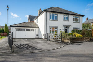 Croesonen Gardens, Abergavenny