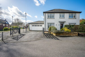 Croesonen Gardens, Abergavenny